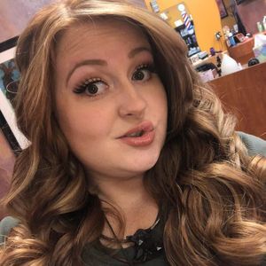 Meet your Posher, Casey